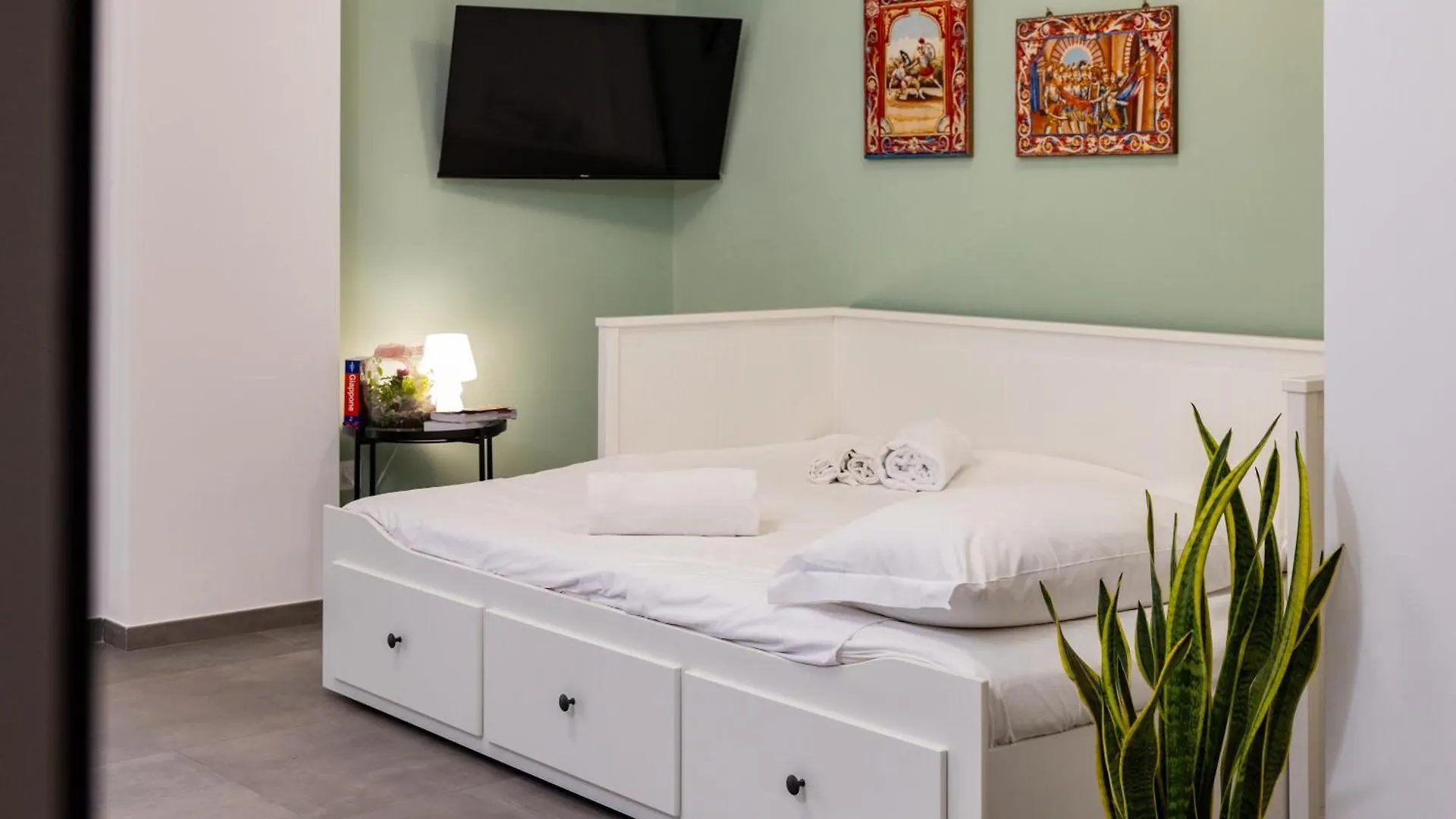 Colapesce Apartment Messina Italy